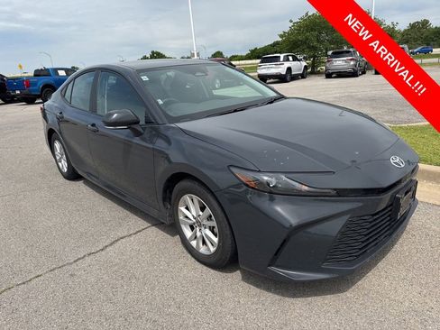 Used 2025 Toyota Camry LE FWD image 1