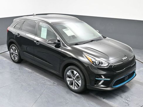 Used 2022 Kia Niro EX w/ Cold Weather Package image 40