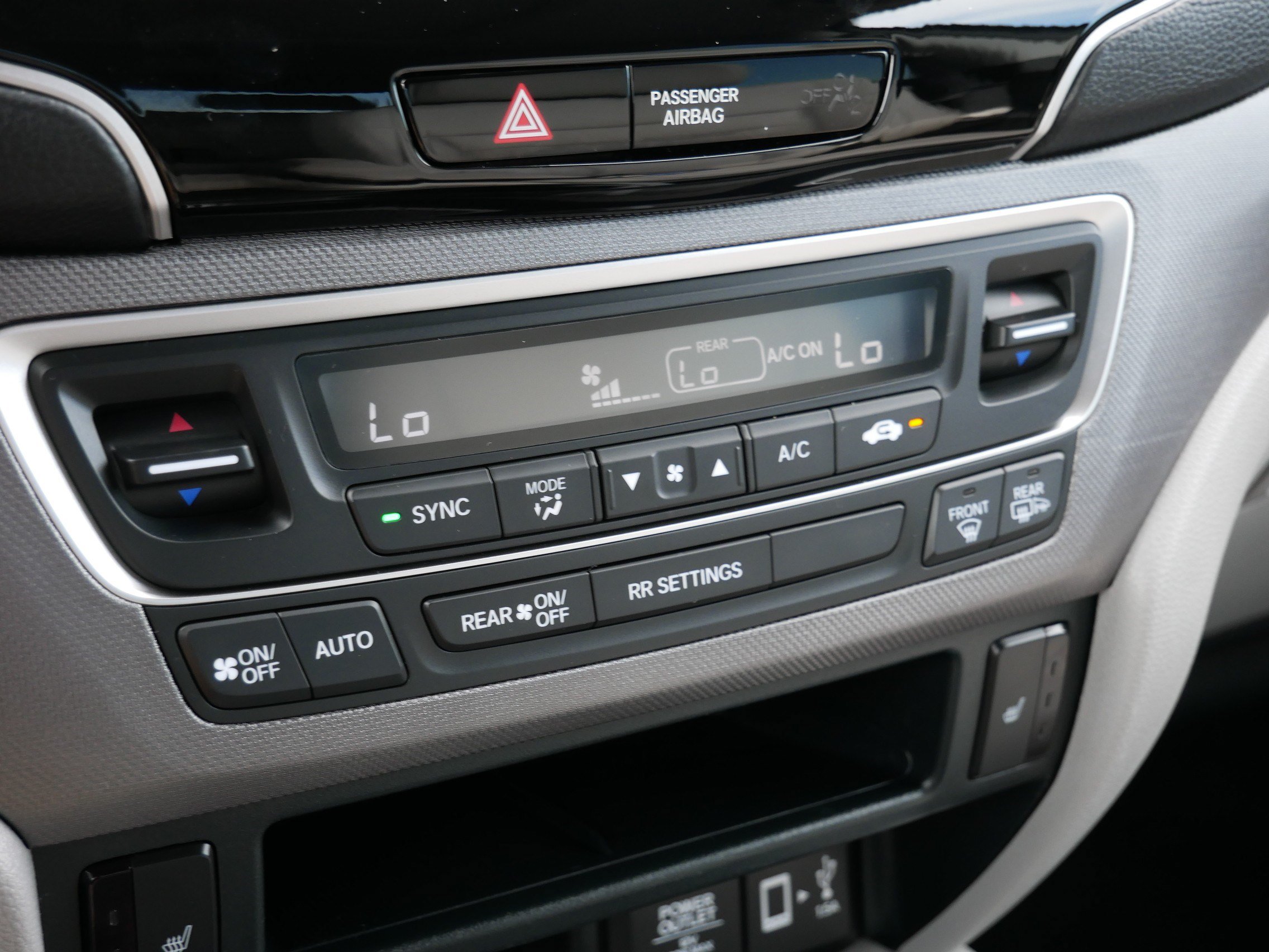 Used 2023 Honda Ridgeline RTL-E image 23
