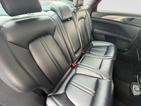 Used 2019 Lincoln MKZ Premiere AWD/4WD image 18