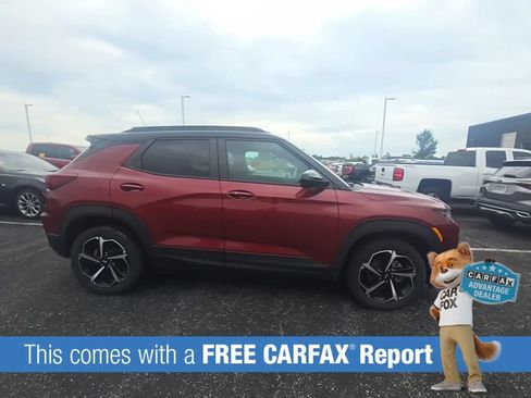 Used 2023 Chevrolet TrailBlazer RS w/ Sun and Liftgate Package AWD/4WD image 2