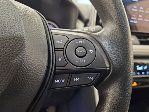 Used 2023 Toyota RAV4 XLE image 26