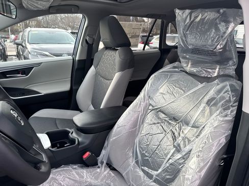 New 2025 Toyota RAV4 XLE image 17