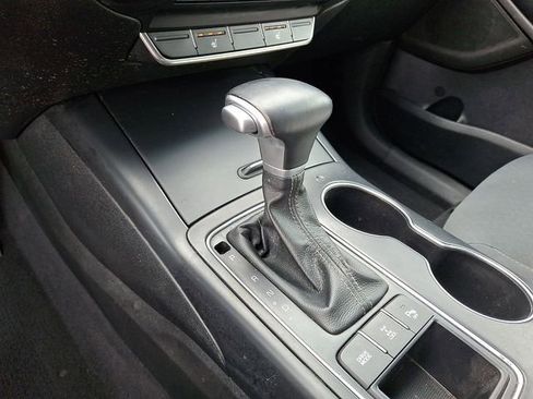 Used 2020 Kia Sorento LX w/ LX I4 Convenience Package image 12