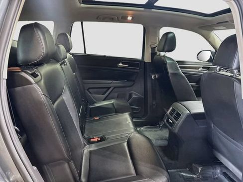 Used 2018 Volkswagen Atlas SEL FWD image 24