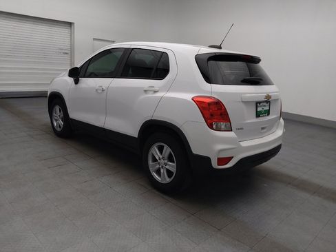 Used 2020 Chevrolet Trax LS FWD image 3