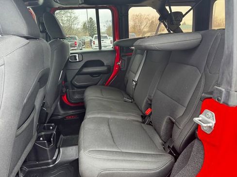 Certified 2019 Jeep Wrangler Unlimited Sahara image 19