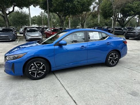 Used 2025 Nissan Sentra SV FWD image 39