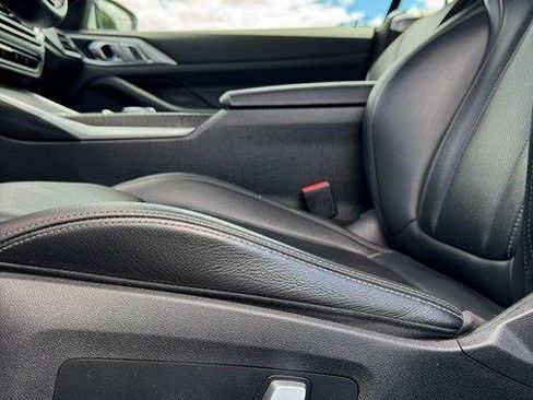 Used 2024 BMW 430i Convertible RWD image 12