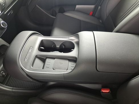 Used 2026 Hyundai Palisade SEL FWD image 33