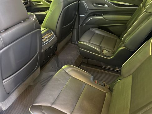 Used 2023 Cadillac Escalade ESV Sport w/ Touring Package AWD/4WD image 15