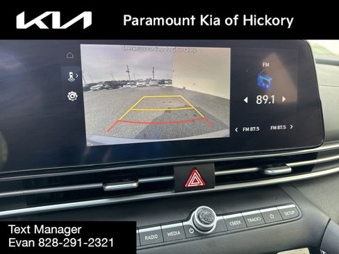 Used 2023 Hyundai Elantra SEL w/ Convenience Package image 19