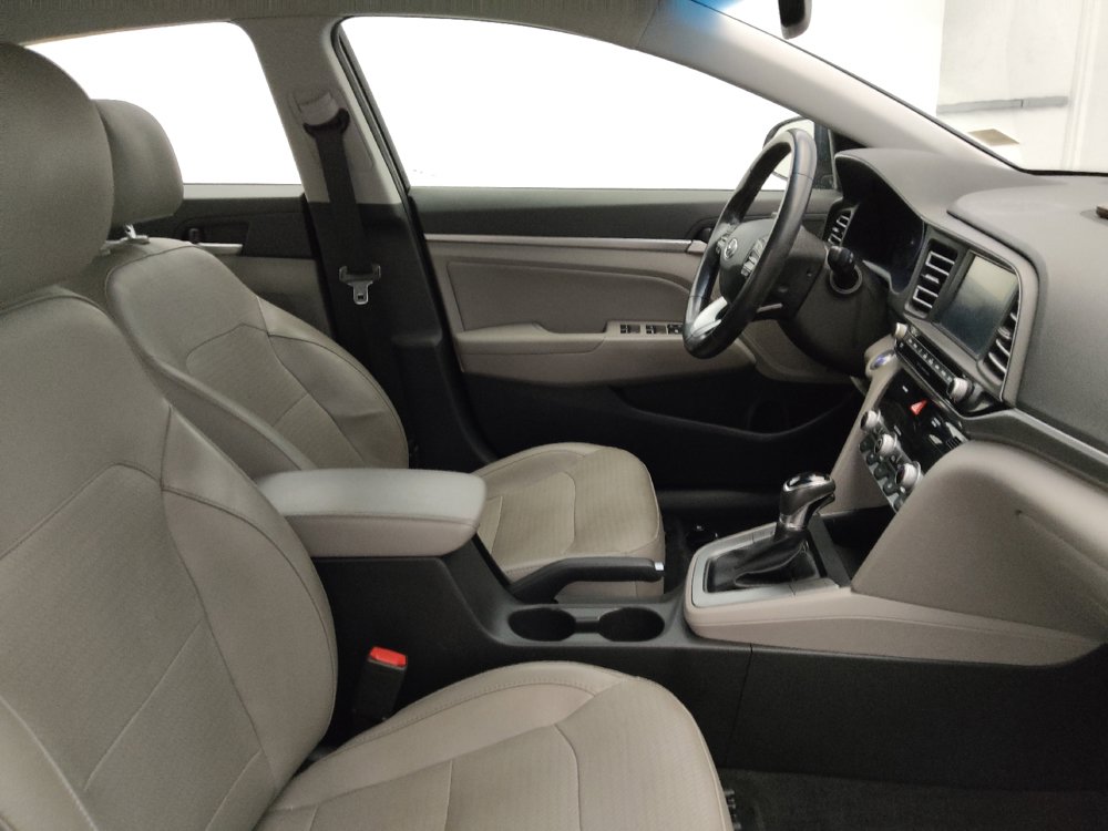 Used 2020 Hyundai Elantra Limited FWD image 21