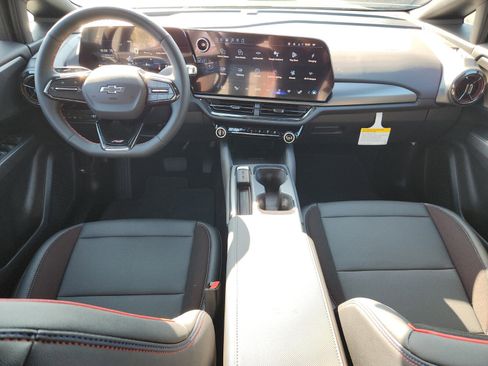 New 2026 Chevrolet Equinox EV RS image 8