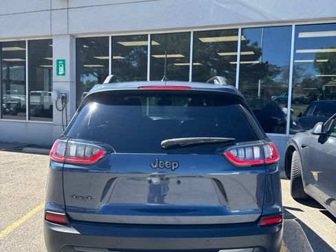 Used 2021 Jeep Cherokee Latitude Lux 80th Anniv w/ Quick Order Package 26U 80TH AWD/4WD image 3