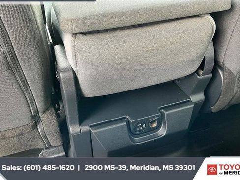 Used 2021 Ford F150 XLT image 25