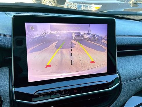 Used 2023 Jeep Compass Sport image 13