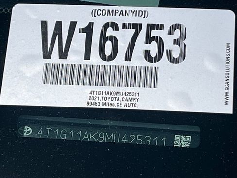 Used 2021 Toyota Camry SE FWD image 20