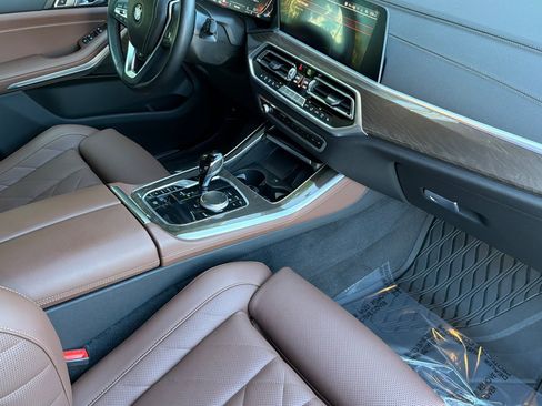 Used 2023 BMW X5 xDrive40i w/ Parking Assistance Package AWD/4WD image 20