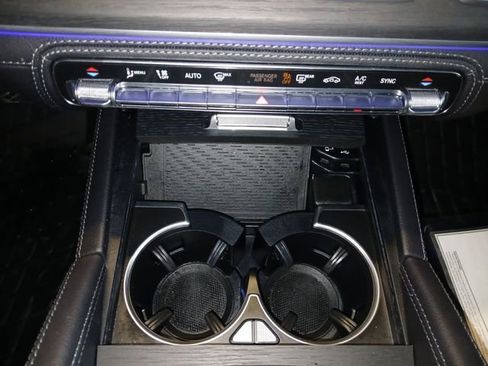 Used 2023 Mercedes-Benz GLE 350 4MATIC image 38