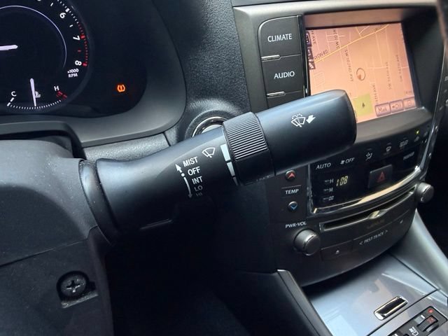 Used 2013 Lexus IS 250C w/ F-Sport Pkg w/Summer Tires RWD image 29