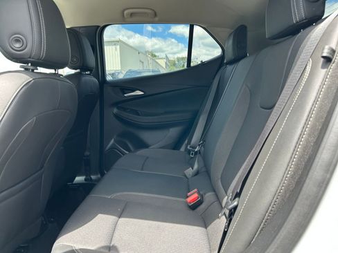 Used 2025 Buick Encore GX Preferred FWD image 21