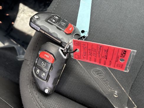 Used 2019 Jeep Wrangler Unlimited Sport S AWD/4WD image 36