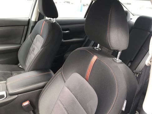 Used 2025 Nissan Sentra SR image 11