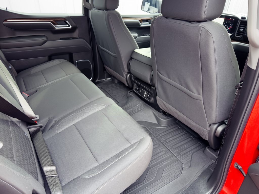 Used 2025 GMC Sierra 1500 Elevation RWD image 29