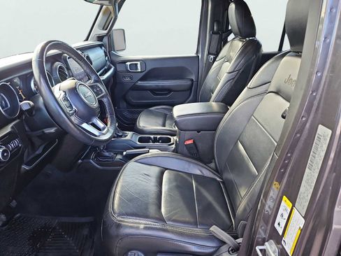 Used 2019 Jeep Wrangler Unlimited Sahara w/ Quick Order Package 24M Moab image 30