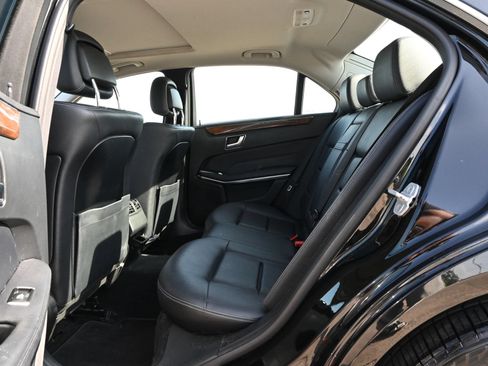 Used 2014 Mercedes-Benz E 350 Sedan image 21