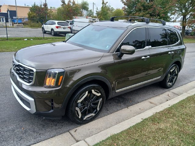 Certified 2024 Kia Telluride S w/ S Sunroof Package FWD image 6
