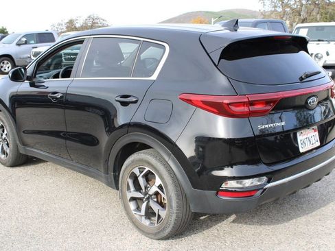 Used 2020 Kia Sportage LX image 6