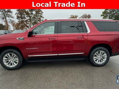 Used 2023 GMC Yukon XL SLT image 6
