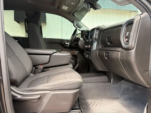 Used 2021 Chevrolet Silverado 1500 LT w/ Safety Package II AWD/4WD image 12
