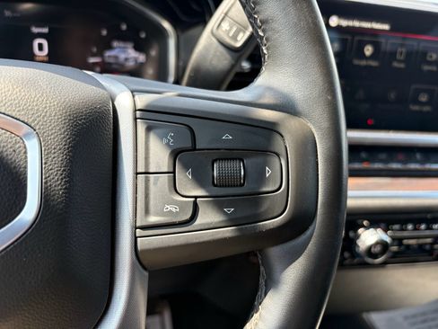 Used 2025 GMC Sierra 1500 SLT AWD/4WD image 15
