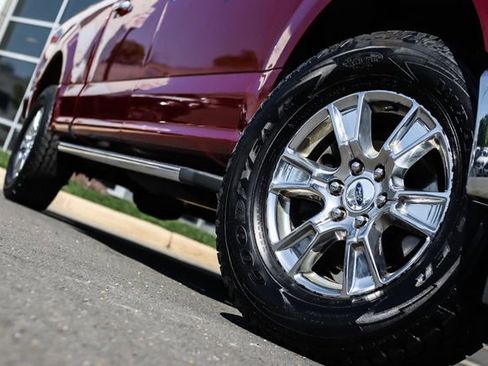 Used 2017 Ford F150 XLT w/ Equipment Group 302A Luxury AWD/4WD image 13