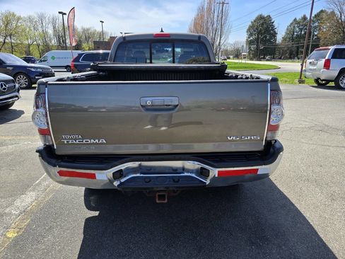 Used 2014 Toyota Tacoma 4x4 Access Cab V6 w/ SR5 Package image 4