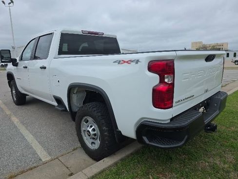 Used 2023 Chevrolet Silverado 2500 W/T w/ WT Convenience Package AWD/4WD image 3