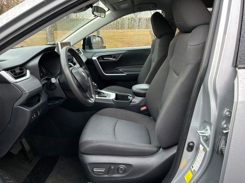 Used 2024 Toyota RAV4 XLE image 11