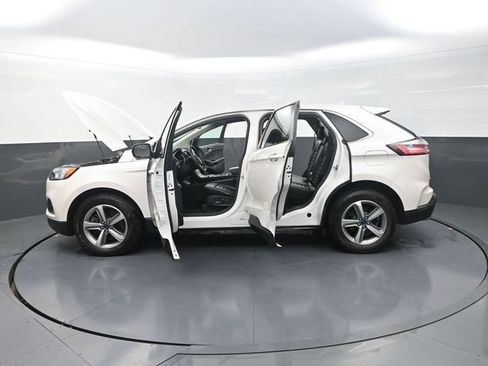 Used 2019 Ford Edge SEL w/ Equipment Group 201A AWD/4WD image 42