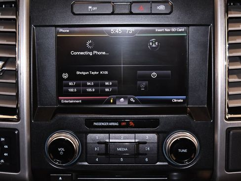 Used 2015 Ford F150 Platinum w/ Technology Package AWD/4WD image 28