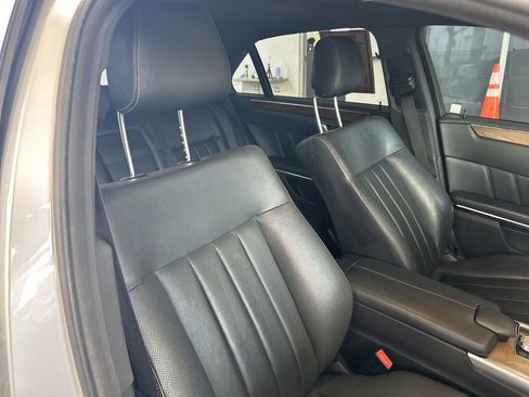 Used 2014 Mercedes-Benz E 550 4MATIC Sedan image 19