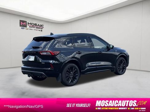 Used 2023 Ford Escape ST-Line Elite w/ Premium Technology Package AWD/4WD image 7