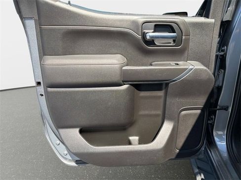 Used 2022 GMC Sierra 1500 AT4 w/ AT4 Premium Package image 11