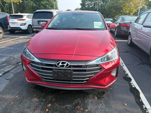 Used 2020 Hyundai Elantra SEL FWD image 2