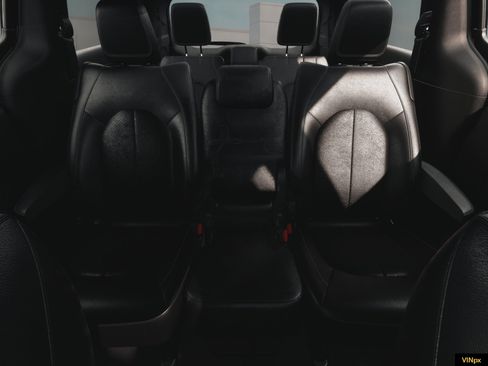 New 2027 Chrysler Pacifica Select FWD image 17