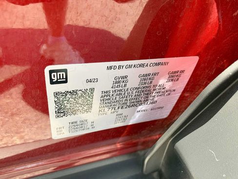 Certified 2024 Chevrolet Trax LS w/ LS Convenience Package FWD image 30