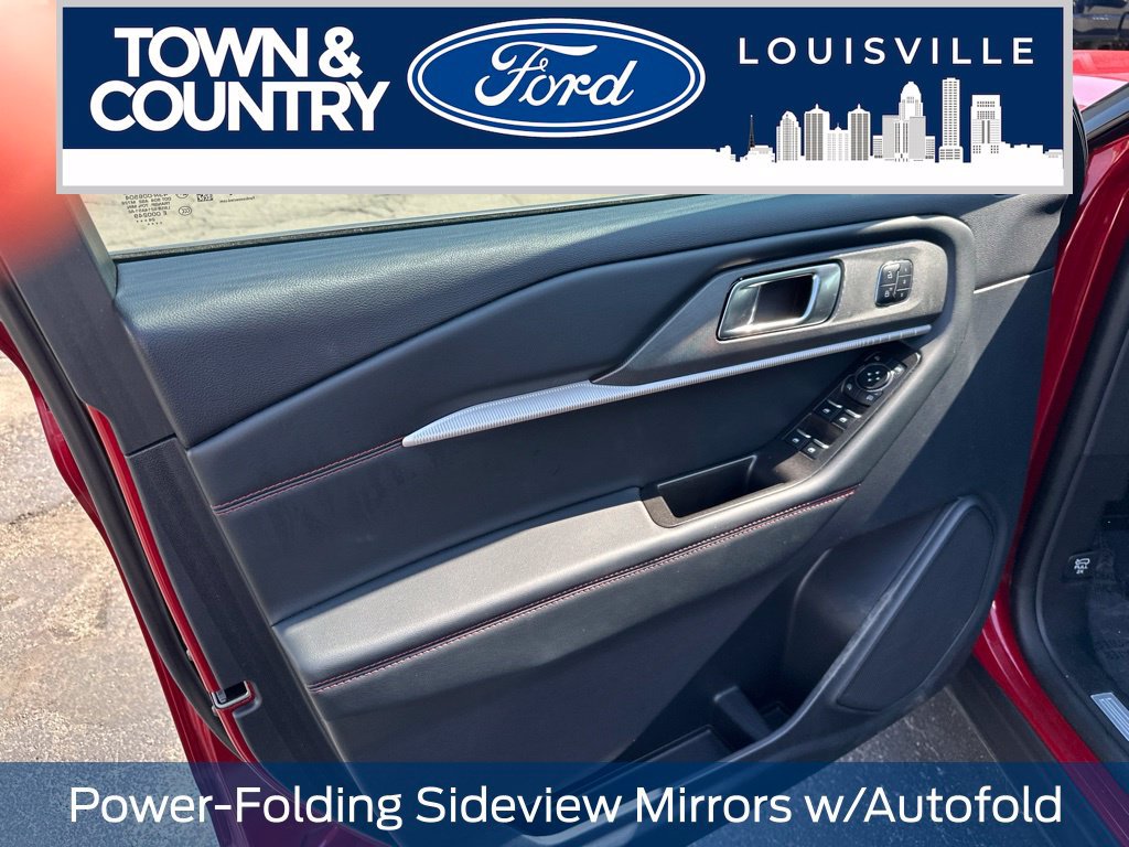 Used 2025 Ford Explorer ST-Line w/ Premium Package RWD image 17