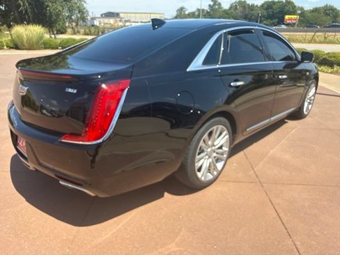 Used 2018 Cadillac XTS Luxury FWD image 4